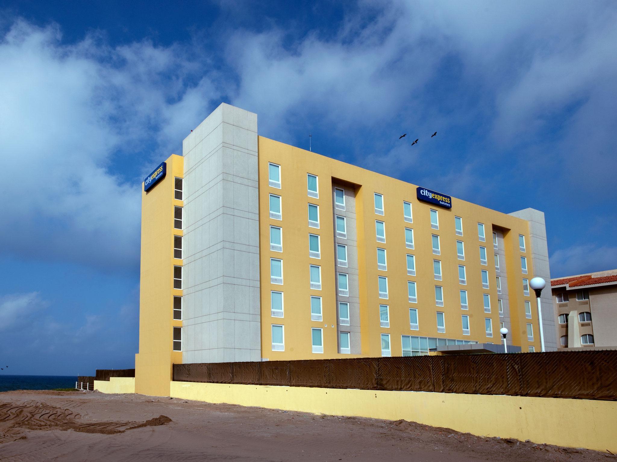 Express By Marriott Hotel 4*